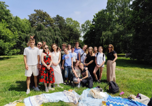 XXI LO Piknikowe podsumowanie tegorocznej działalności koła debat oksfordzkich Ad Prusem w Parku Sienkiewicza.