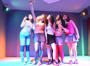 Spektakl Teatru XXI pod tytułem „W głębi lustra”