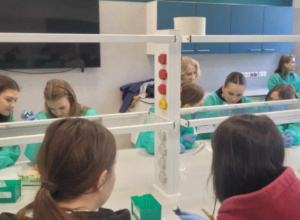 Warsztaty laboratoryjne 3b na UM