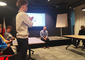 Koło debat szkoli się z IPN