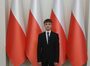 Sukces Nikodema Nowaka z kl. 3a w Olimpiadzie Wiedzy o Polsce i Świecie Współczesnym