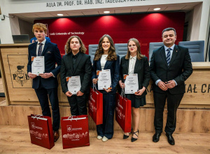 Nasi uczniowie na gali podsumowującej roczny program MORE na Politechnice Łódzkiej